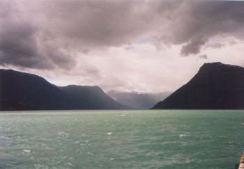 lustrafjord bij gaupne